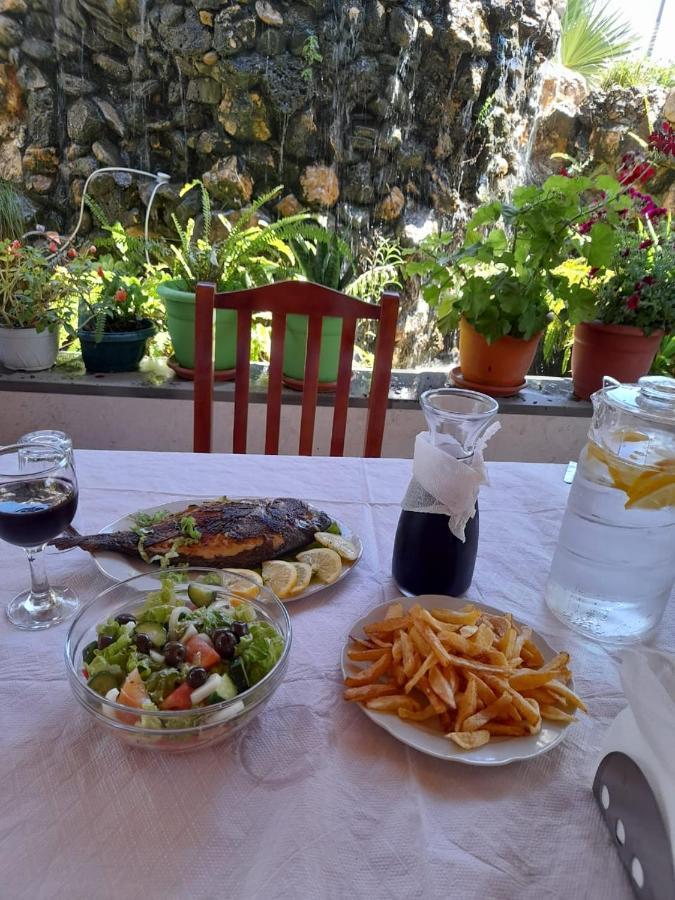Bar Restorant Hotel Altini Vlore Exterior photo